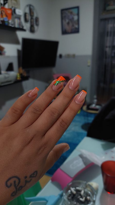 Square Nails Orange, Green And Orange Nails, Orange And Green Nails, Nails Orange, Short Acrylic, Short Acrylic Nails Designs, Orange Nails, Orange And Green, Short Acrylic Nails