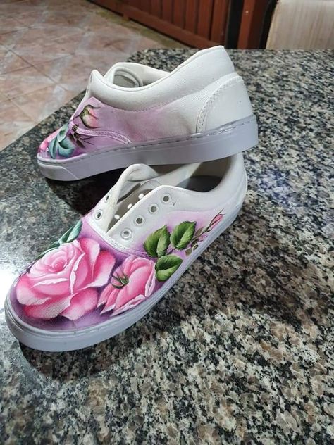 Painted Canvas Shoes, Custom Shoes Diy, Fabric Paint Designs, T Shirt Painting, Hand Painted Shoes, Spring Has Sprung, Diy Shoes, Painted Shoes, Fabric Paint