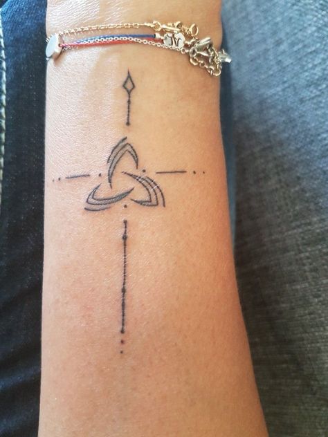 Triquetra Tattoo Women, Triquetra Tattoo, Runes Tattoo, Pentagram Tattoo, Trinity Tattoo, Bird Tattoos For Women, Rib Tattoos For Women, Cool Wrist Tattoos, Irish Tattoos