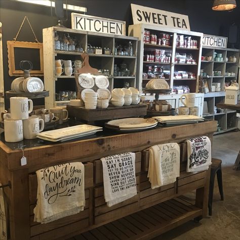 Cafe And Gift Shop Ideas, Farmhouse Store Front Ideas, Merchantile Ideas, Small Gift Shop Interiors, Farm Store Ideas, Cottage Store, Gift Shop Interiors, Gift Shop Displays, Farmhouse Cafe