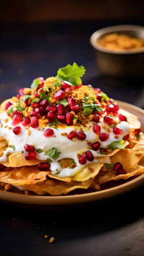 Papri Chaat, Tamarind Chutney, Green Chutney, Gram Flour, Indian Snacks, Coriander Leaves, Tangier, Red Chilli, Chilli Powder