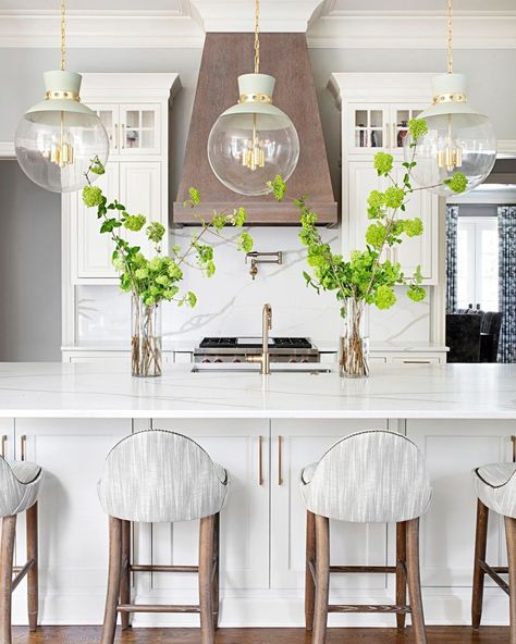 Modern kitchen pendants