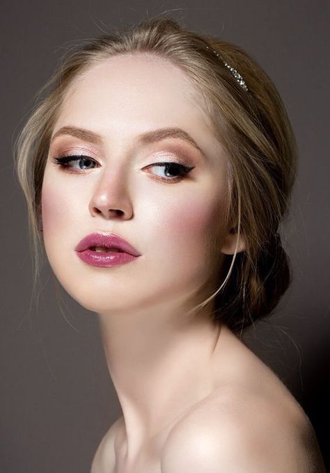 Beauty, photoshoot, neutral make up, lips | bridal make up | | wedding make up | | make up | #bridalmakeup #makep http://www.roughluxejewelry.com/ Summer Wedding Makeup, Amazing Wedding Makeup, Gorgeous Wedding Makeup, Best Wedding Makeup, Makeup Tip, Wedding Makeup Tips, Valentines Day Makeup, Wedding Day Makeup, Beauty Photoshoot