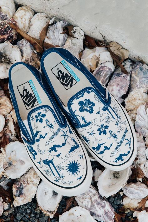 Custom Vans Slip On, Vans Surf, Sneakers Vans, Western Style Outfits, Vans Slip On, Custom Vans, Shop Shoes, Swag Shoes, New Sneakers