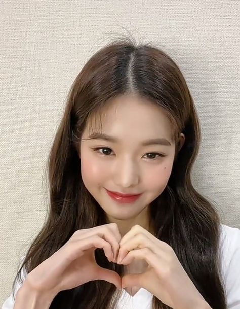 Wonyoung Hands, Wonyoung Heart, Pretty Girlfriend, Hand Heart, I Am Me, Heart Hands, I Don't Care, No Problem, Beauty Makeup