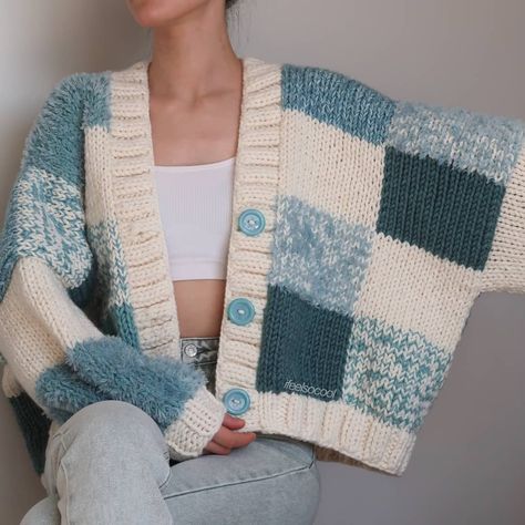 Cardigan Sweater Outfit, Crochet Patchwork Cardigan, Pola Sweater, Jaket Crochet, Matcha Mint, Patchwork Ideas, Crochet Cardigans, Patchwork Cardigan, Mode Crochet