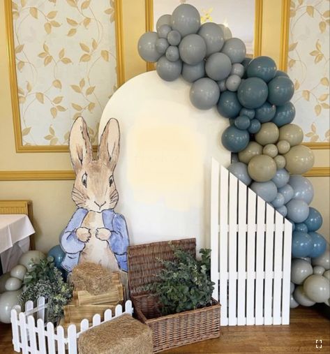 Rabbit Theme Party, Peter Rabbit Theme Party, Tale Of Peter Rabbit, Peter Rabbit Birthday, Bunny Birthday Party, Peter Rabbit Party, Baby Birthday Themes, Bunny Baby Shower, Bunny Party