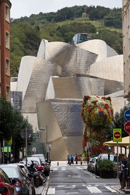 Guggenheim Museum | Frank Gehry Bilbao, Spain pawelpaniczko.… | Flickr Bilbao Guggenheim, Spain Landscape, Frank Gehry Architecture, Gehry Architecture, Art Bizarre, Guggenheim Museum Bilbao, Deconstructivism, Bilbao Spain, Rem Koolhaas