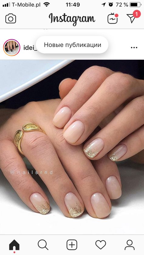 Classy Nails Ideas, Gold Accent Nail, Stars Nails, Golden Nails, Nails Classy, Pretty Nail Colors, Gold Nail Designs, Gold Nail Art, Gold Glitter Nails