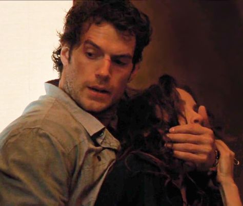 Still from The Cold Light of Day.  Look at those long, graceful fingers.. Henry Cavill Cold Light Of Day, Henry Cavill Movies, Love Henry, Bad Romance, Girl Dinner, Screen Caps, Enola Holmes, Movie Stills, Jared Padalecki