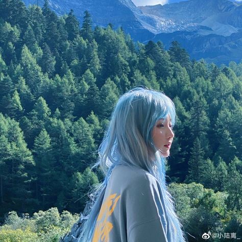 Blue Hair Aesthetic, Ocean Hair, Embroidered Canvas Art, Cotton Candy Flavoring, Light Blue Hair, Blue Haired Girl, People Icon, Jairzinho, Insta Photo Ideas