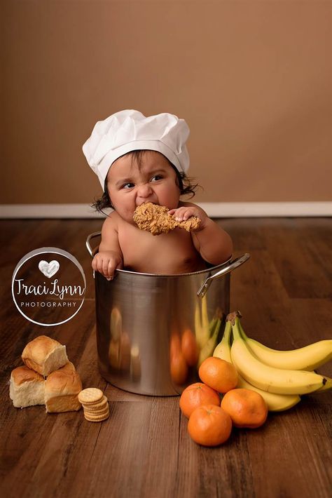 Baby chicken wing smash Holiday Baby Pictures, Photoshoot Boy, Baby Boy Newborn Photography, Baby Milestones Pictures, Boy Photo Shoot, Monthly Baby Pictures, Monthly Baby Photos, Baby Photoshoot Boy, Baby Boy Pictures