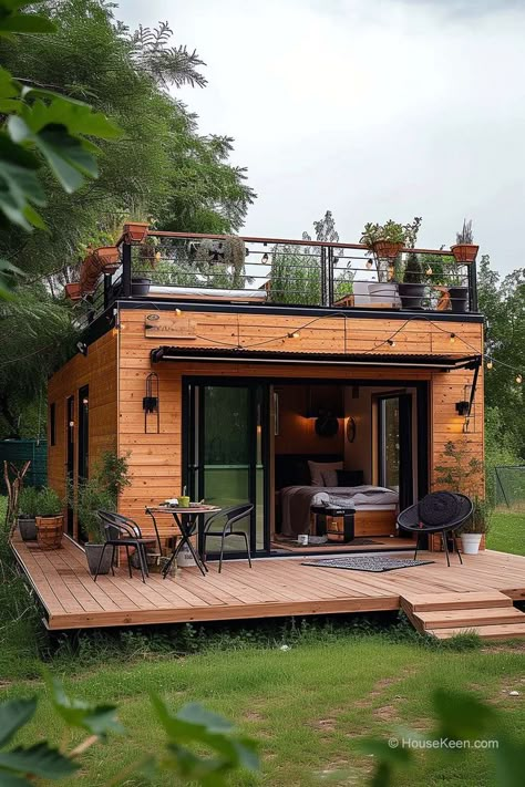 Immerse yourself in the bliss of Blissful Rooftop Bungalow, where tiny homes redefine living with rooftop charm. Discover the allure of small spaces. Click the article for more ideas! Cottages Interiors, Modern Tiny Home, House On A Budget, Tiny Home Office, Tiny Loft, Cottage Tiny House, Home Office Design Ideas, Small Bungalow, African House