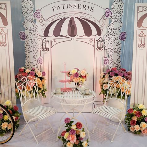 Transport yourself to the dreamy streets of Paris 💐 #parisianbackdrop #photobackdrop #eventdecor #eventdecorating #eventplanners #melbourneevents Springtime In Paris Theme Party, Emily In Paris Theme Party, Paris Theme Backdrop, French Party Decorations, French Themed Birthday Party, French Cafe Decor, Dior Theme, Paris Prom Theme, Paris Street Cafe