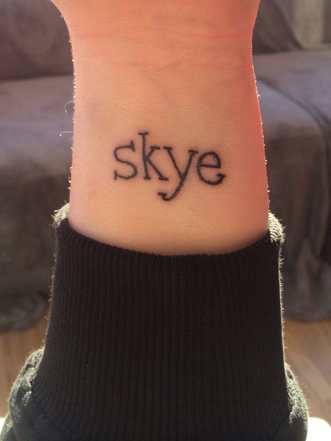 Skye Tattoo, Simple Wrist Tattoo, Loving Memory Tattoos, Tattoos Memorial, Simple Wrist Tattoos, Memory Tattoos, Memorial Tattoo Ideas, In Loving Memory Tattoos, Tribute Tattoos