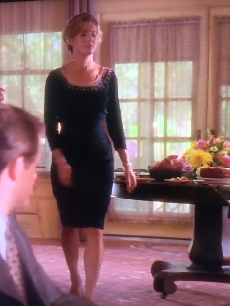 Hope Floats Outfits, Sandra Bullock Hope Floats, Cozy Witch, Hope Floats, Float Dress, Skirts Outfits, Fashion Themes, Tulip Dress, Sandra Bullock