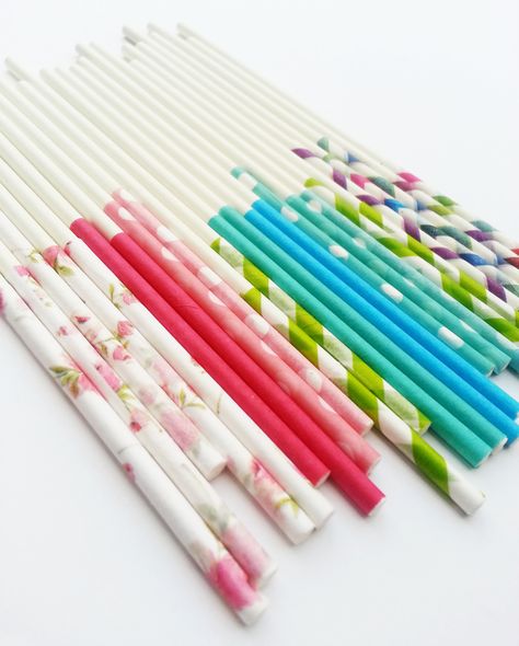 So Easy and Cute ! DIY Custom Popsicle, Cake Pop, or lollipop Sticks l Popsicle Cake, Custom Lollipops, Club Decoration, Lollipop Cake, Celebration Design, Cake Diy, Decor Books, Cake Pop Sticks, Pop Stick