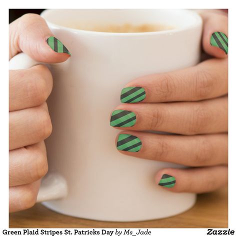 St Patrick Day Nails Acrylic, St Patricks Day Nails, Purple Nail Designs, Minx Nails, White Nail Designs, Simple Nail Art Designs, Christmas Nails Acrylic, Black Nail, Toe Nail Designs