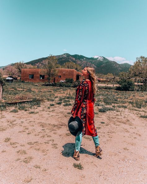 What to do in Santa Fe » NY to Anywhere Santa Fe Vacation Outfits, Santa Fe New Mexico Outfits Fall, New Mexico Travel Outfits, Santa Fe Street Style, What To Wear In Santa Fe, Santa Fe Outfits Fall, Santa Fe Outfits Summer, What To Wear In Santa Fe New Mexico, Santa Fe Outfits Winter