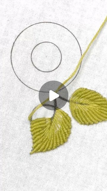 Embroidery Floss Crafts, Embroidery Stitches Beginner, Embroidery Leaf, Embroidery Lessons, Hand Work Embroidery, Hand Embroidery Projects, Hand Embroidery Flowers, April 4, Hand Embroidery Art