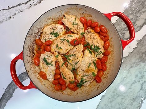 Zesty lemon and tomato chicken - MESSA Lemon And Garlic Chicken With Cherry Tomatoes, Chicken Thigh Lemon, Chicken With Cherry Tomatoes, Lemon And Garlic Chicken, Tomato Chicken, Lemon Garlic Chicken, Tomato Season, Summer Meal, Chicken Cutlets