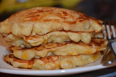 Cheese Pancakes, Pancakes Ingredients, Lil Sis, Mac Cheese, Macaroni Cheese, Weird Food, Pancakes And Waffles, Mac N Cheese, Pancake Recipe