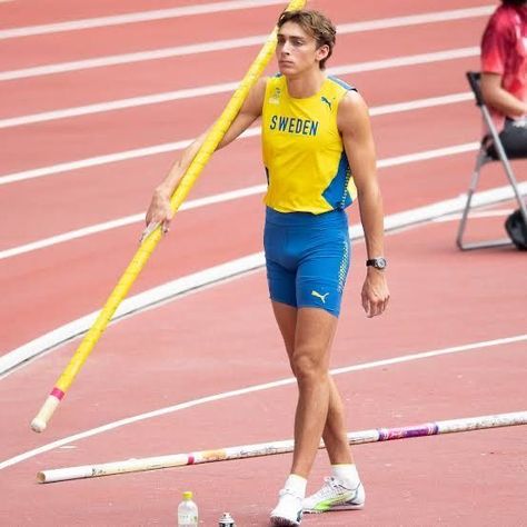 NEW WORLD RECORD!! || Armand Duplantis DESTROYS World Record Height In Paris Olympic Finals! Mondo Duplantis, Armand Duplantis, Pole Vaulting, Pole Vault, World Record, Vaulting, World Records, Track And Field, Old Money