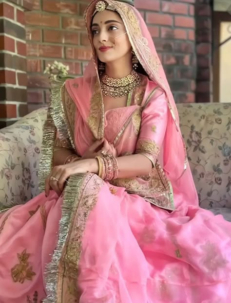 Rajasthani Bride, Best Indian Wedding Dresses, Rajasthani Dress, Rajputi Dress, Latest Bridal Lehenga, Bridal Photography Poses, Fancy Sarees Party Wear, Indian Fashion Saree, Bridal Dress Design