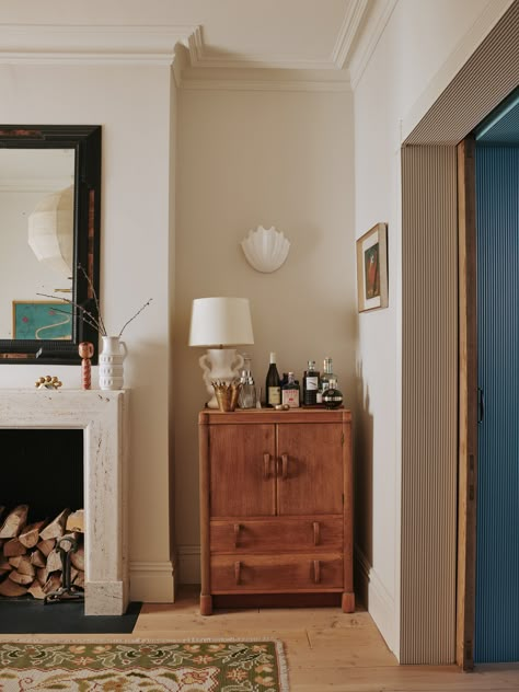 Victorian House London, Bedroom Victorian, Lucy Williams, Reclaimed Brick, House Blend, London House, Victorian Terrace, House Garden, Main Bedroom