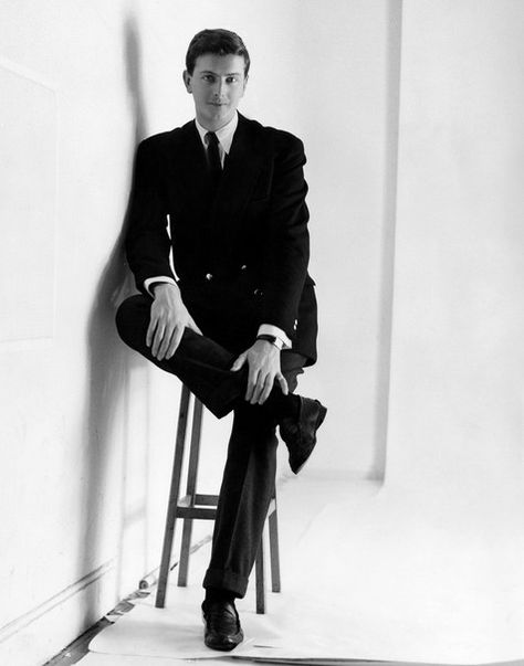 Audrey Hepburn Givenchy, Hubert Givenchy, Harris Reed, Givenchy Fashion, Fashion Designers Famous, Figure Study, French Designer, Famous Fashion, Audrey Hepburn