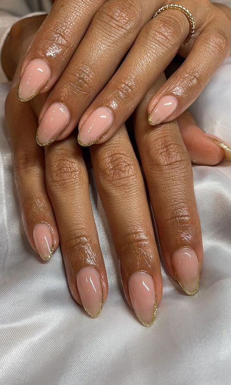 Glitter French Tip, Natural Gel Nails, Natural Nail Designs, Manicure Inspiration, Nail Pops, Almond Shape Nails, Work Nails, Nail Beauty, Bride Nails