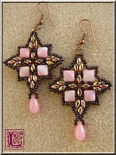 Super Duo & Silky Beads | Boucles d'Oreilles | Chez_Laurette | Flickr Super Duo Beads, Duo Beads, Super Duo, Beaded Jewlery, Beaded Tassel Earrings, Fancy Beads, Beaded Jewelry Tutorials, Beaded Earrings Patterns, Jewelry Design Earrings