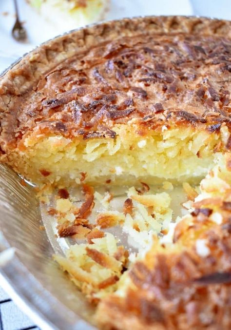 Easy French Coconut Pie Recipe | 100K Recipes Crustless Coconut Pie Recipe, Crustless Coconut Pie, Recipes Quiche, Impossible Coconut Pie, French Coconut Pie, Coconut Pie Recipe, Easy Custard, Custard Pie Recipe, Impossible Pie