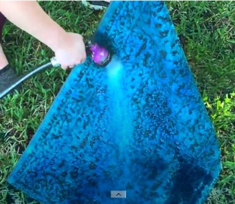 How To Dye A Rug, Overdyed Rugs Diy, Easy Diy Mirror Frame, Area Rugs Diy, Dye Carpet, Ikea Rug, Diy Dye, Mirror Frame Diy, Area Rug Pad