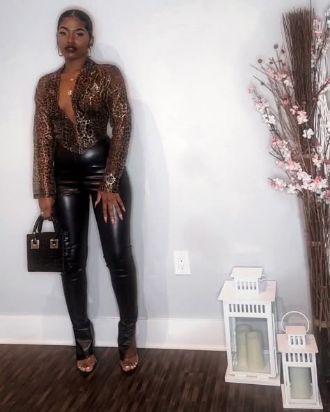 Posts from idesign8 | LIKEtoKNOW.it Cute Birthday Outfits, Boujee Outfits, Going Out Outfits, Tomboy Fashion, Baddie Outfits Casual, Dressy Outfits, Dope Outfits, Look Fashion, Classy Outfits