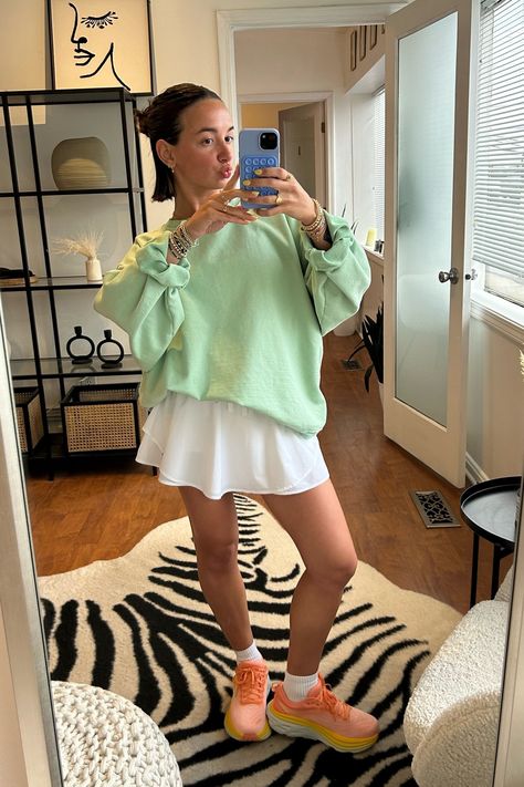 Unisex Oversized Crew - Mint curated on LTK Edgy Comfy Outfits Summer, Comfy Colorful Outfits, Active Dress Outfit, Athletic Outfits Summer, Legal Outfits, Fl Outfits, Athletic Outfit Summer, Cool Mom Outfits, Class Outfits