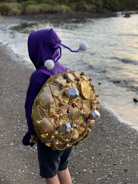 Shiny Halloween Costume, Ta Fiti Costume, Moana Characters Costume, Moana Grandma Costume, Diy Moana Family Costumes, Family Moana Halloween Costumes, Tamatoa Costume Diy, Te Ka Costume, Tomatoa Crab Costume Diy