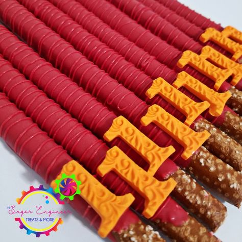 Elmo Pretzel Rods, Elmo Birthday Treats, Elmo Birthday Party Treats, Elmo Dessert Table, Elmo Treat Table, Elmo Desserts, Elmo Treats, Elmo Party Decorations, Uno Party