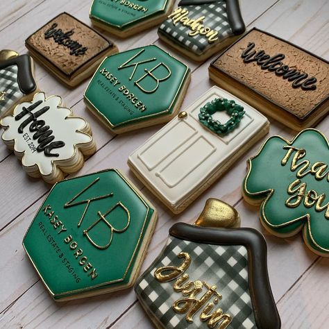 Real Estate Closing Gift Ideas, Real Estate Client Christmas Gifts, Client Christmas Gifts Real Estate, Realtor Gifts For Clients, Real Estate Cookies, Realtor Cookies, Realtor Cookies Decorated, Real Estate Gifts For Clients, Closing Gift Cookies