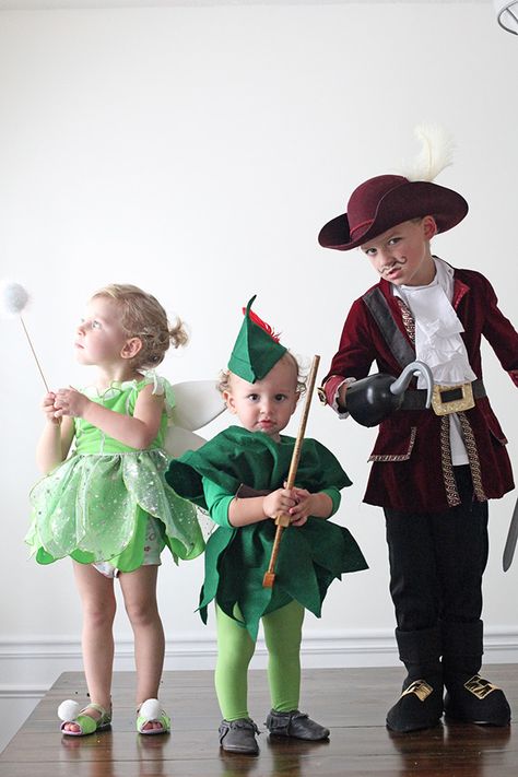 Family Halloween Costumes: Neverland Crew - In Honor Of Design Diy Costumes Kids Boys, Family Themed Halloween Costumes, Sibling Halloween Costumes, Twin Costumes, Sister Costumes, Sibling Costume, Halloween Costumes Kids Boys, Themed Halloween Costumes, Halloween Costumes For 3