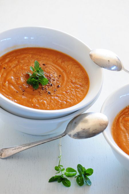 Raw Sweet Potato Soup Recipe: Light and Comforting Red Curry Soup, Curried Sweet Potato Soup, Sweet Potato Oven, Raw Sweet Potato, Cilantro Recipes, Sweet Potato Soup Recipes, Roasted Red Pepper Soup, Curry Soup, Thai Cooking