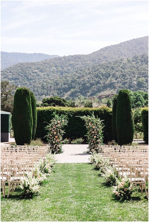 Lose yourself in the unending charm of an outdoor wedding ceremony at the Bernardus Lodge & Spa, where luxury and elegance are standard. Walk the aisle under a romantic floral arbor, with breathtaking mountain views forming the backdrop of your vows. It's more than an elegant wedding ceremony, it's an intimate Carmel Valley experience. See more on the blog! Wedding Outside, Carmel Weddings, Summer Garden Wedding, Wedding Ceremony Arch, Romantic Garden Wedding, Wedding Altars, Napa Wedding, Carmel Valley, Wedding Ceremony Flowers