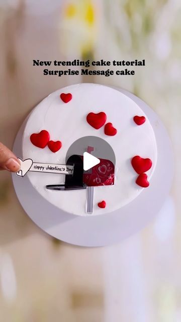 Hidden Cake Ideas, Unique Cake Ideas For Husband Birthday, Hidden Message Cake, Creative Birthday Cake Ideas Unique, Surprise Cake Ideas, Valentines Cake Ideas Creative, New Trend Cake Design, Love Anniversary Cake, Trending Cake Designs