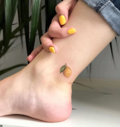 Lemon Tattoo, Italy Tattoo, Fruit Tattoo, Unique Small Tattoo, Food Tattoos, Funky Tattoos, Harry Potter Tattoos, Cool Small Tattoos, Foot Tattoo