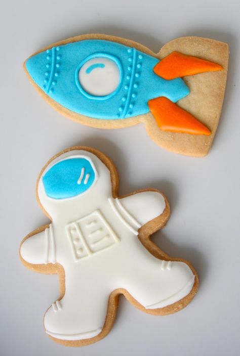 Rocket Ship Cookies Decorated, Rocket Cookies Decorated, Science Cookies, Ship Cookies, Space Cookies, Joshua 5, Galaxy Cookies, Thematic Cake, Shipping Cookies