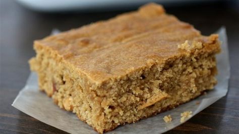 Peanut butter blondie brownies are the perfect treat to eat warm with a glass of cold vanilla almond milk. Blondie Brownies Recipe, Peanut Butter Blondies Recipe, Peanut Butter Blondie, Peanut Butter Blondies, Blondies Recipe, Blondie Brownies, Peanut Butter Brownies, Brownies Recipe, Jamaican Recipes