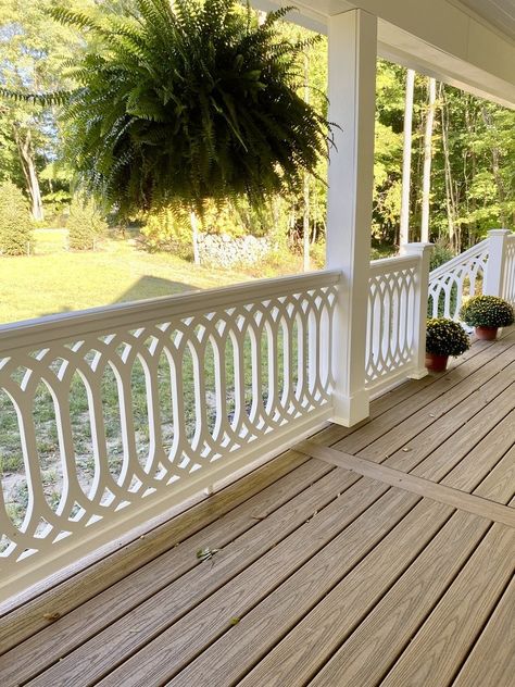 Porch Banister, Door Canopy Porch, Porch Balusters, Porch Railing Designs, Small Porch Decorating, Front Porch Railings, Victorian Porch, Cottage Porch, Farmhouse Porch