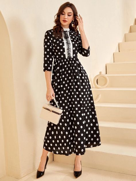 Robe Diy, Tea Length Prom Dress, Knee Length Wedding Dress, Modest Maxi Dress, Wardrobe Wishlist, Fashion Design Patterns, Black Polka Dot Dress, Moda Paris, Tea Length Dresses