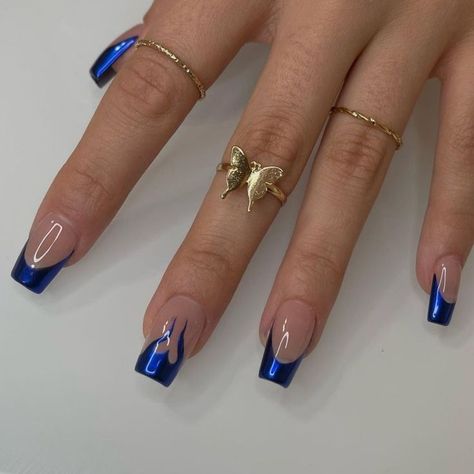 The best royal blue nailsSharing the most beautiful and popular royal blue nail designs that will make a bold statement with your nails Carcase Iphone, Blue Prom Nails, Blue And Silver Nails, Royal Blue Nails, Tapered Square Nails, Blue Acrylic Nails, Classy Acrylic Nails, Square Acrylic Nails, Fire Nails