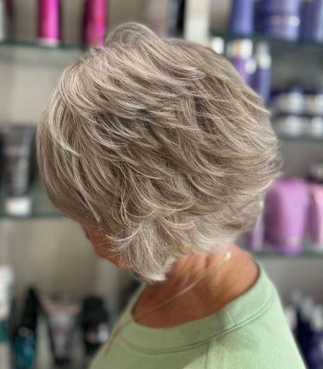 Feathered Hairstyles Short Fine Hair, Short Feathered Haircuts For Fine Hair, Haircuts For Women Over 70, Flippy Hair, Grey Hair And Glasses, Feathered Hair Cut, Feathered Bob, Short Layered Bob Haircuts, Short Bobs